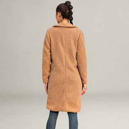 Monelle™ | Vicky Teddy Mantel